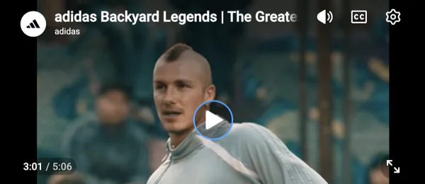 vidéo publicitaire Adidas avec un joueur recréé en deepfake style années 90.